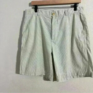 J Crew Men’s Green and White Seersucker Shorts size 34